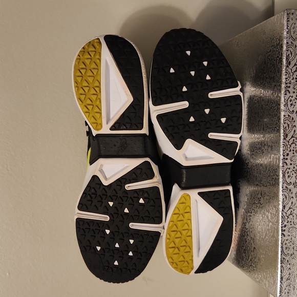 NIKE AIR HUARACHE DRUFT BLACK VOLT. Size 12 - Picture 8 of 12